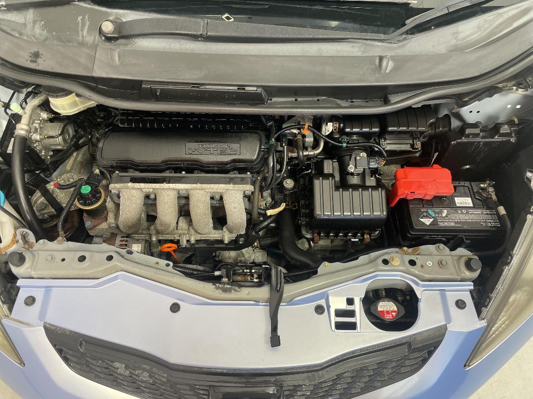 Photo '13' of Honda FIT Photo '13' of Honda FIT