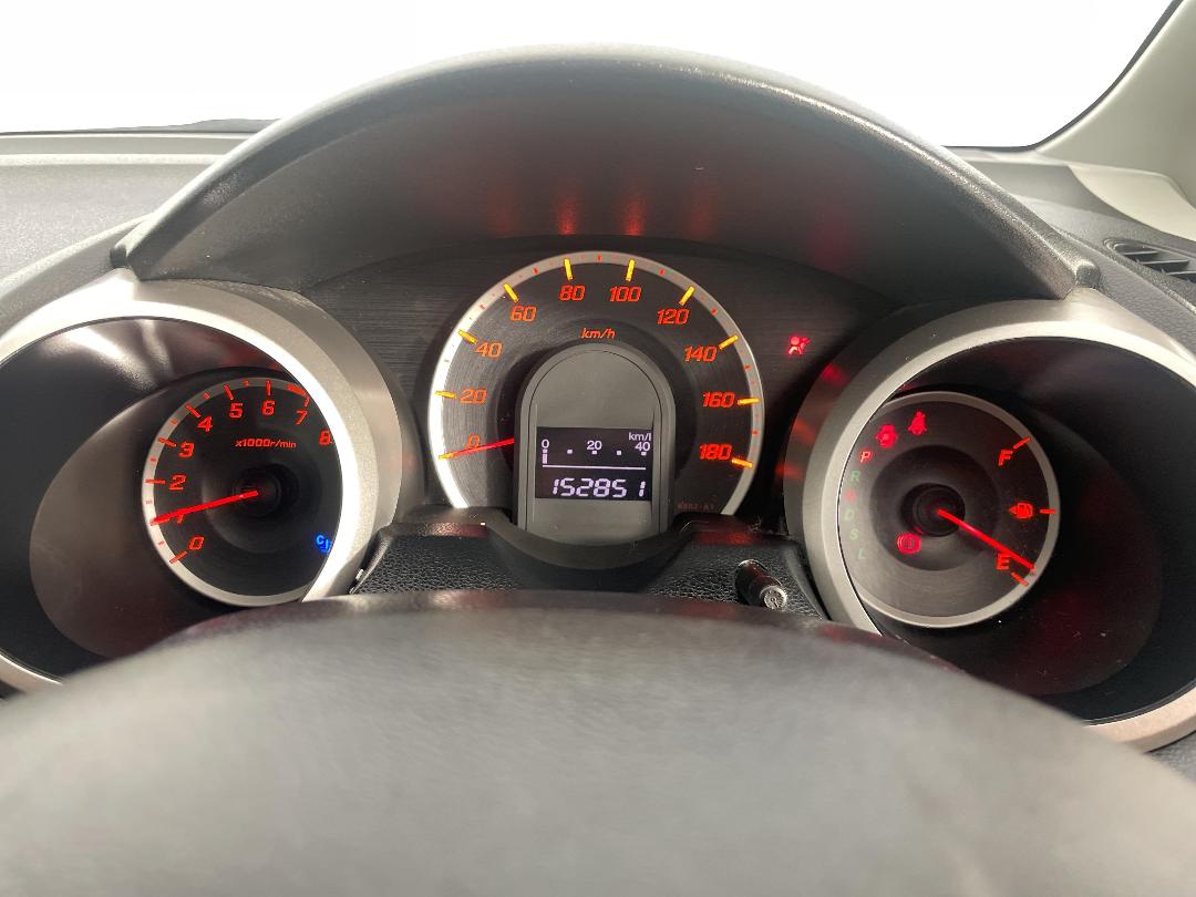 Photo '21' of Honda FIT Photo '21' of Honda FIT