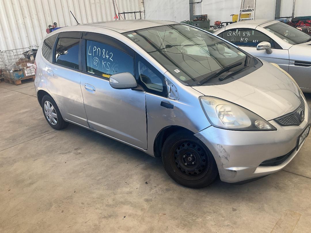 Photo '6' of Honda FIT Photo '6' of Honda FIT