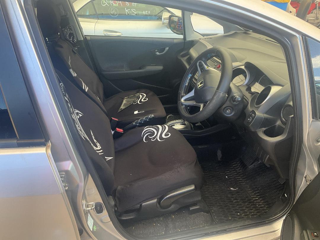 Photo '11' of Honda FIT Photo '11' of Honda FIT