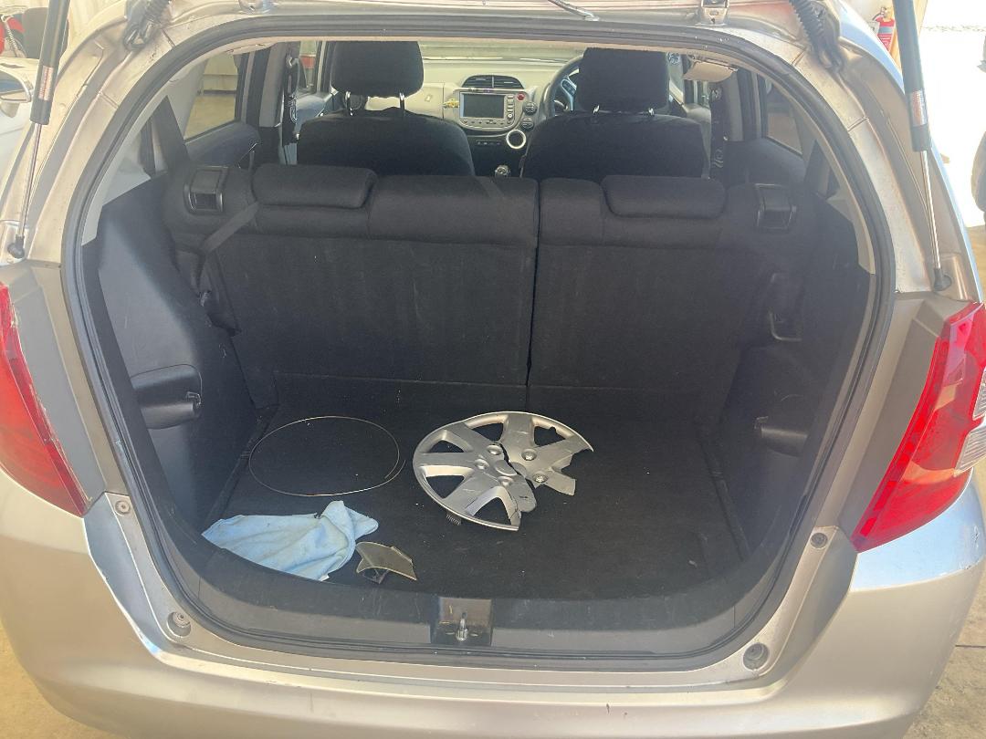 Photo '13' of Honda FIT Photo '13' of Honda FIT