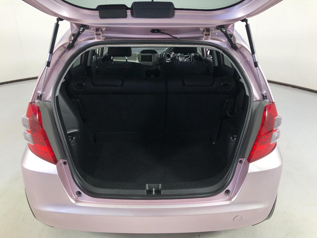 Photo '14' of Honda FIT Photo '14' of Honda FIT