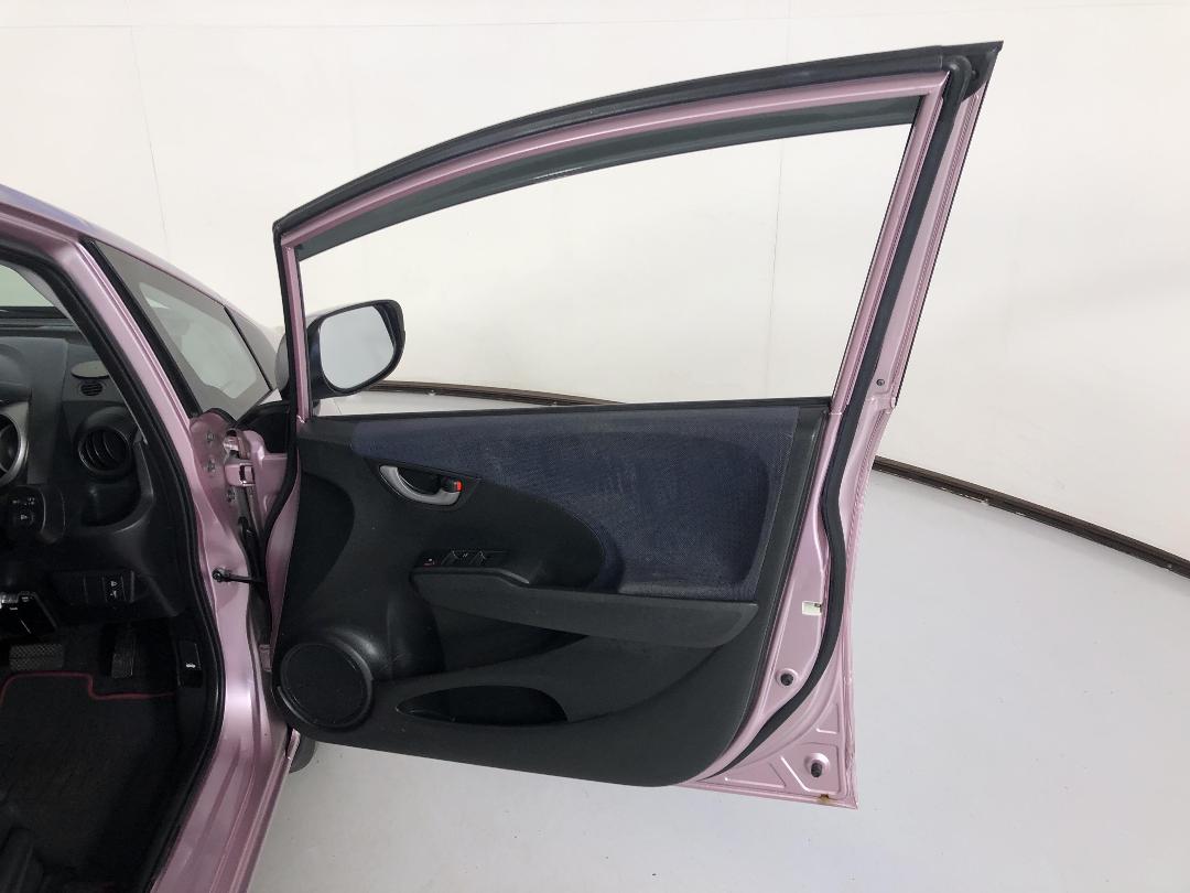 Photo '15' of Honda FIT Photo '15' of Honda FIT