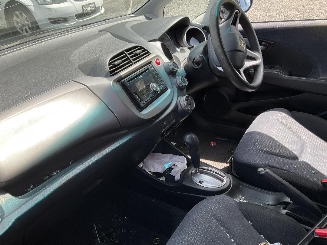 Photo '12' of Honda FIT Photo '12' of Honda FIT