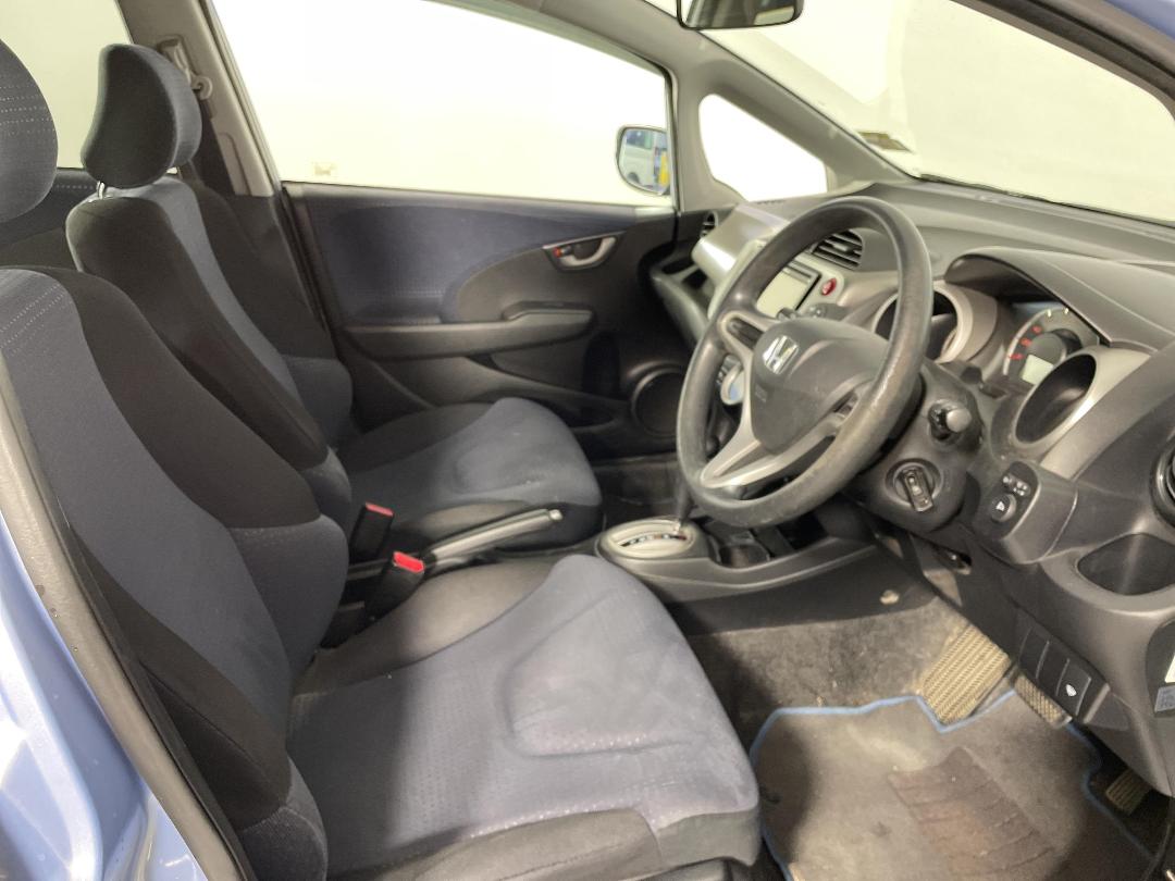 Photo '16' of Honda FIT