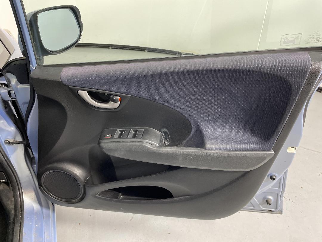 Photo '15' of Honda FIT