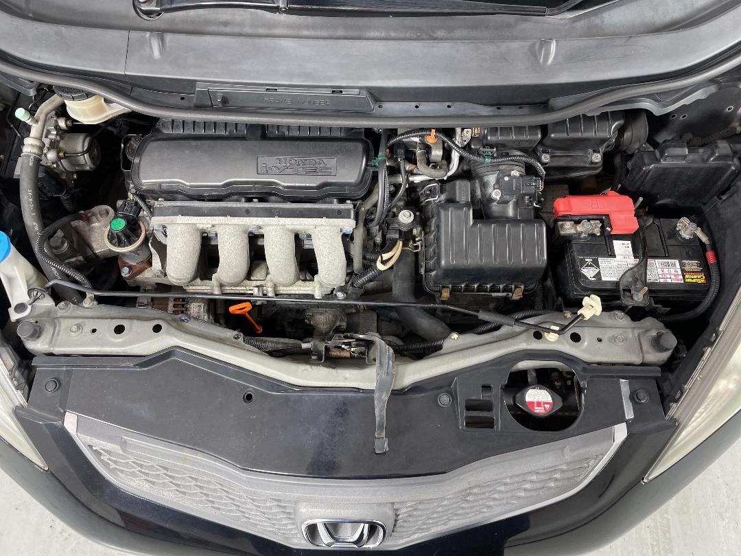 Photo '13' of Honda FIT Photo '13' of Honda FIT