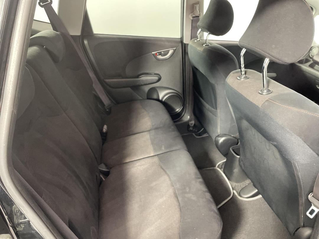 Photo '20' of Honda FIT Photo '20' of Honda FIT