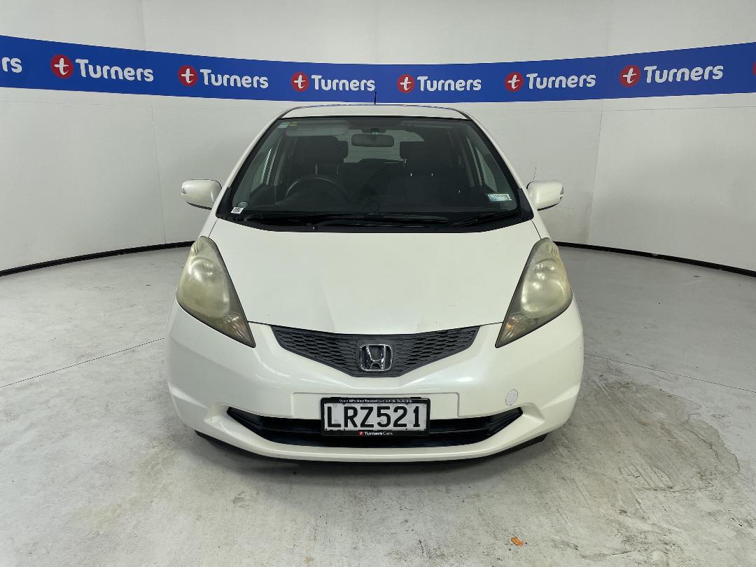 Photo '2' of Honda FIT Photo '2' of Honda FIT