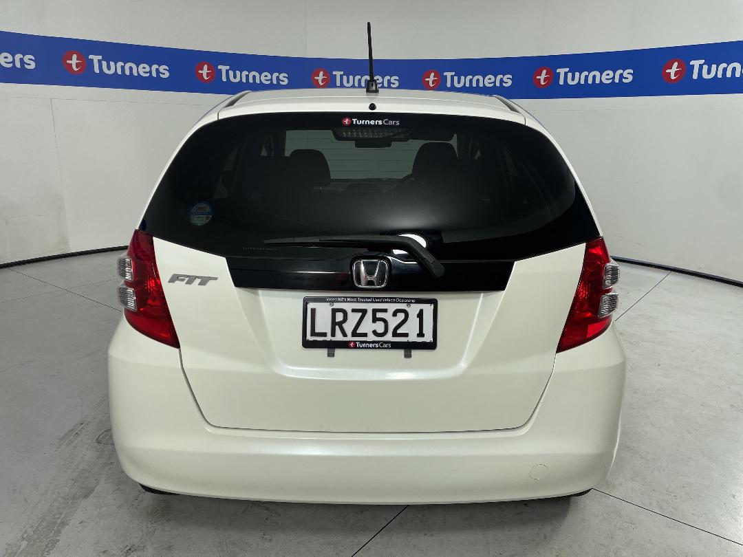 Photo '6' of Honda FIT Photo '6' of Honda FIT