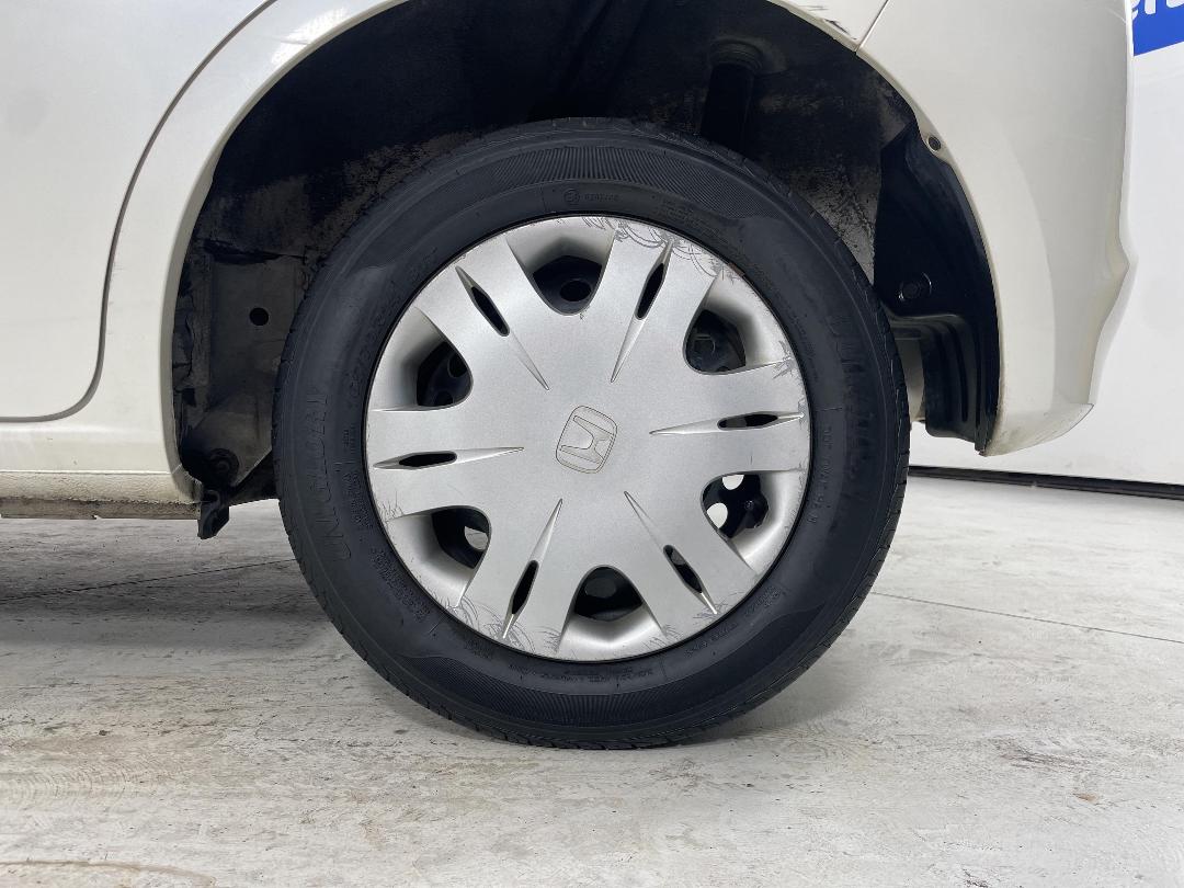 Photo '11' of Honda FIT Photo '11' of Honda FIT