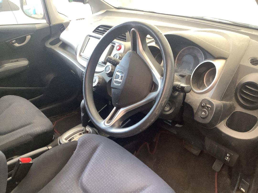 Photo '12' of Honda FIT