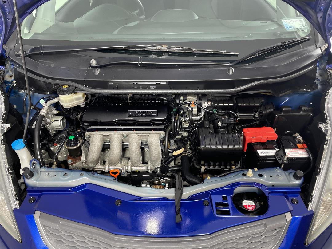 Photo '13' of Honda FIT Photo '13' of Honda FIT