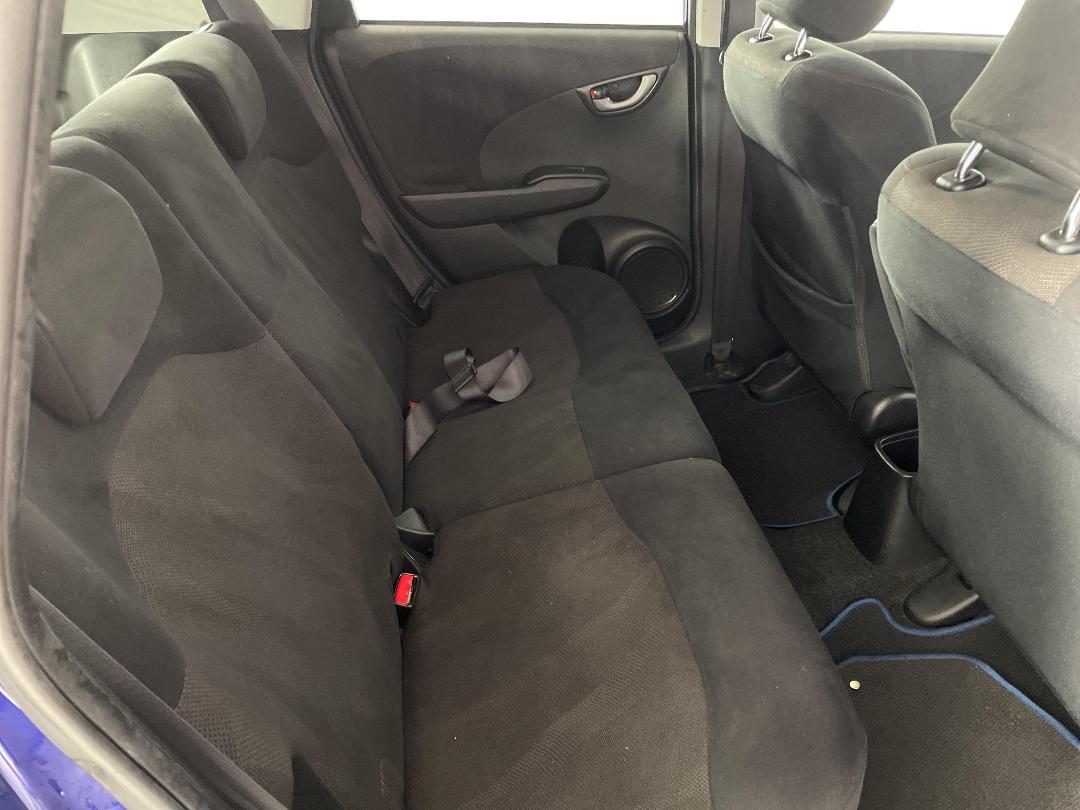 Photo '20' of Honda FIT Photo '20' of Honda FIT