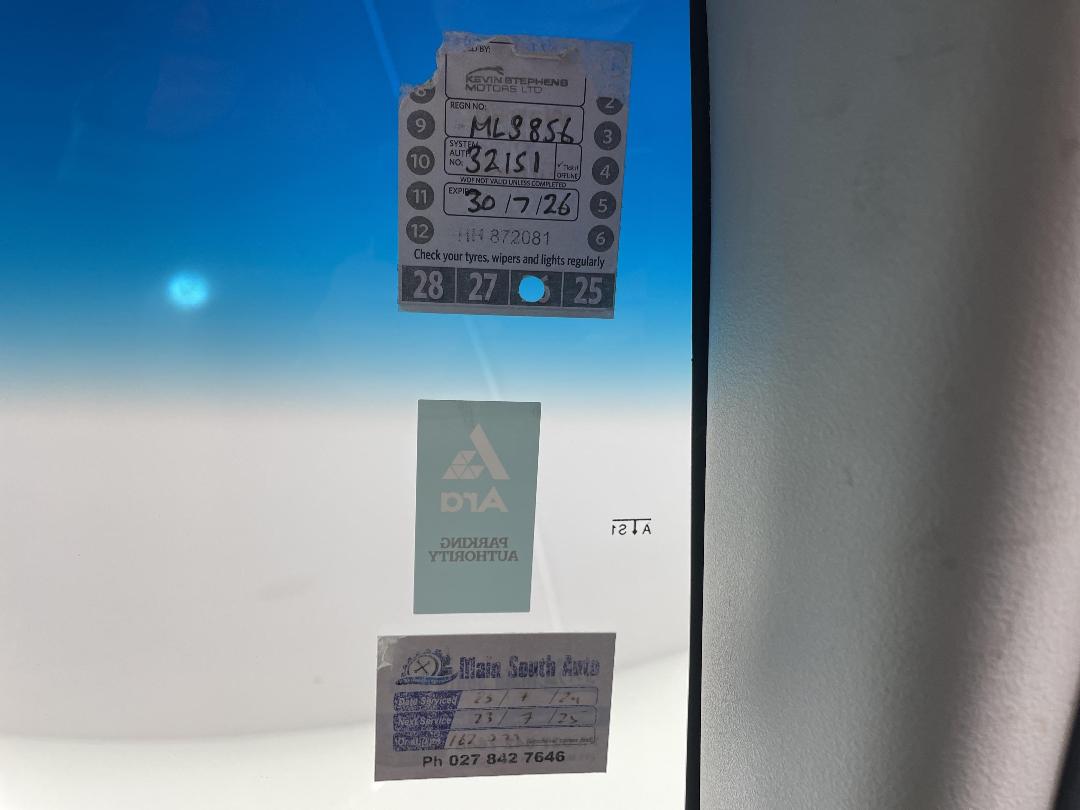 Photo '23' of Honda FIT Photo '23' of Honda FIT