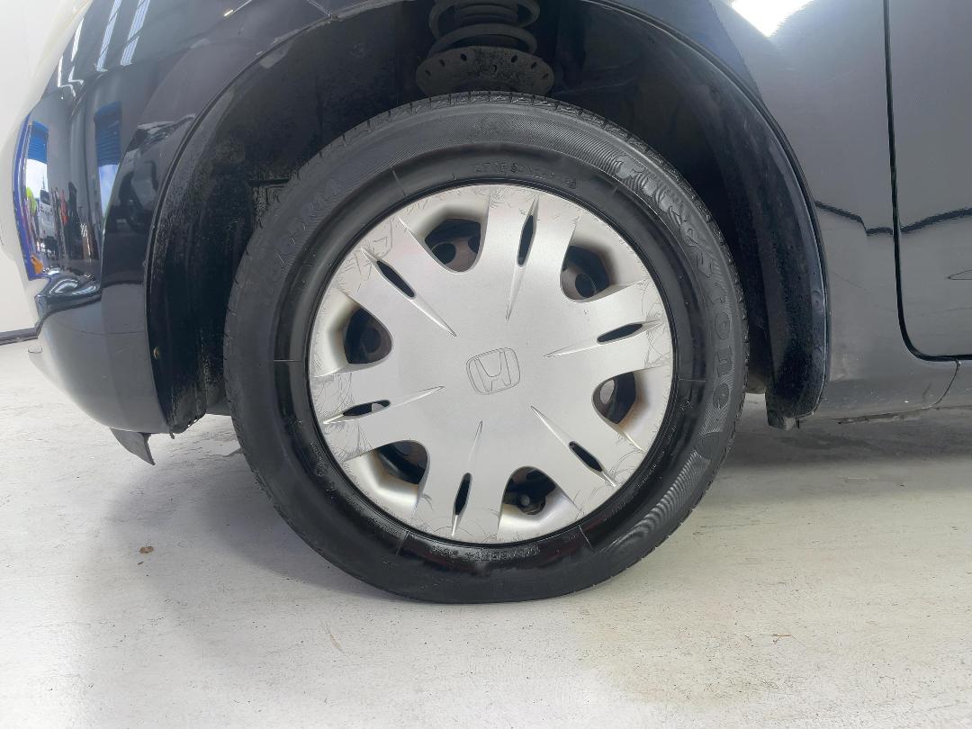 Photo '10' of Honda FIT