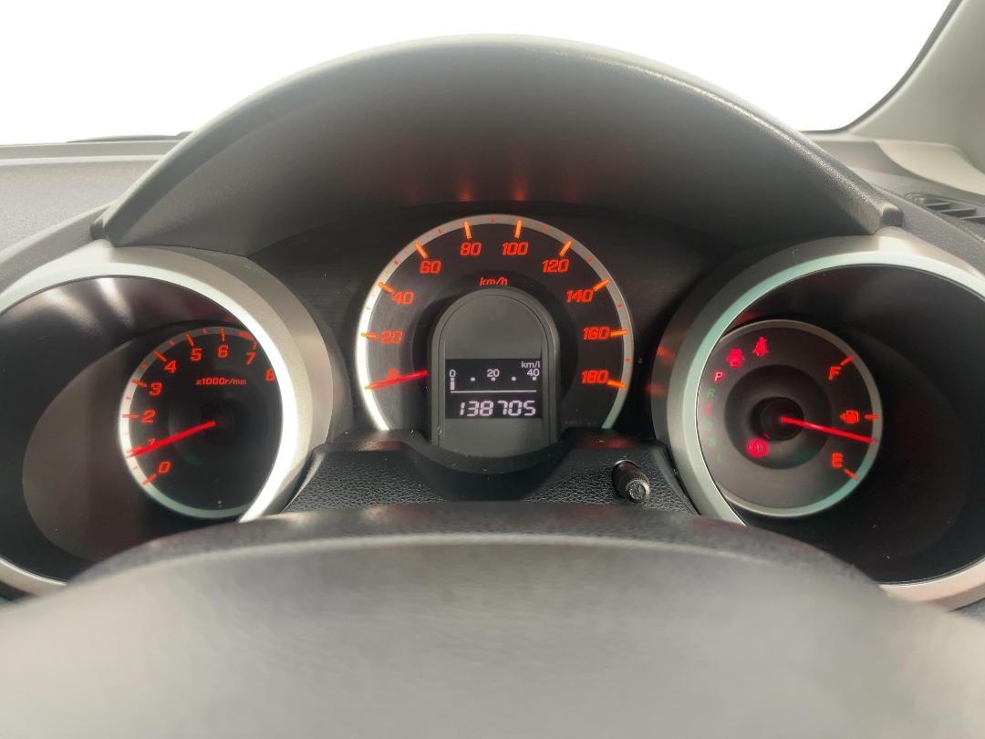 Photo '21' of Honda FIT