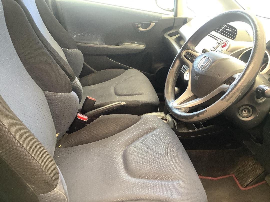 Photo '15' of Honda FIT