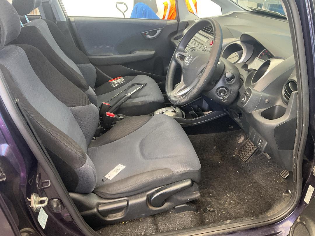 Photo '27' of Honda FIT Photo '27' of Honda FIT