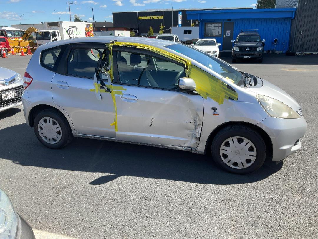 Photo '8' of Honda FIT