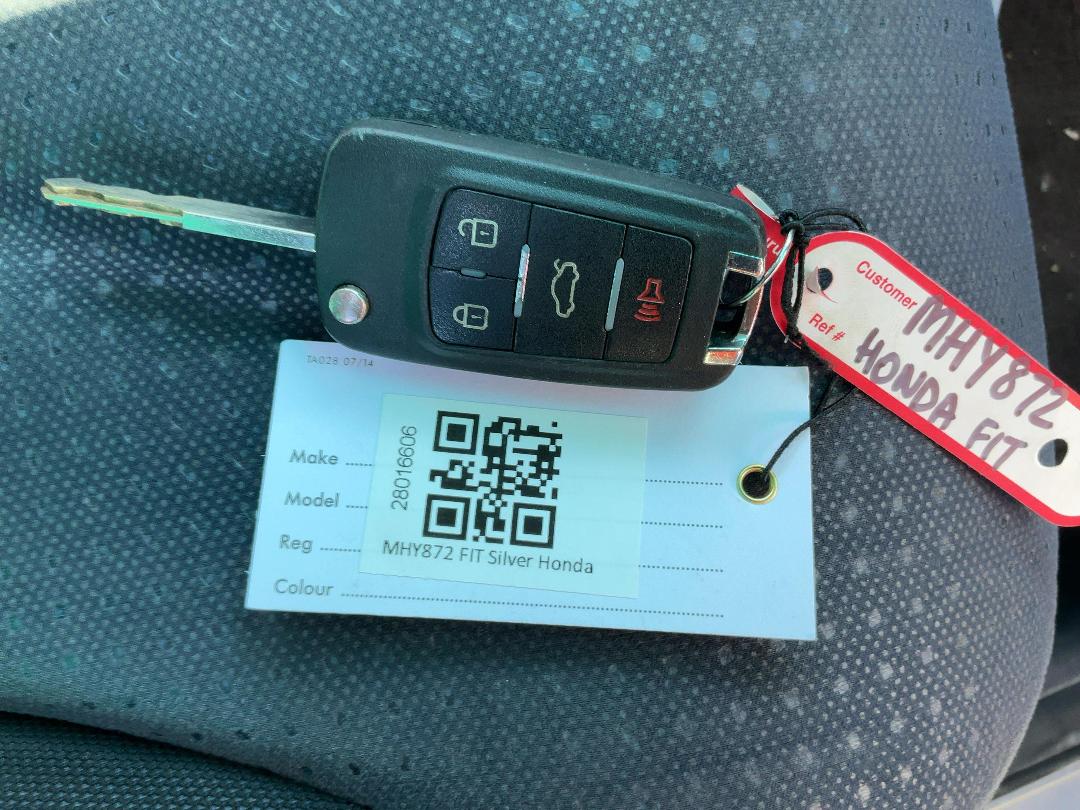 Photo '23' of Honda FIT