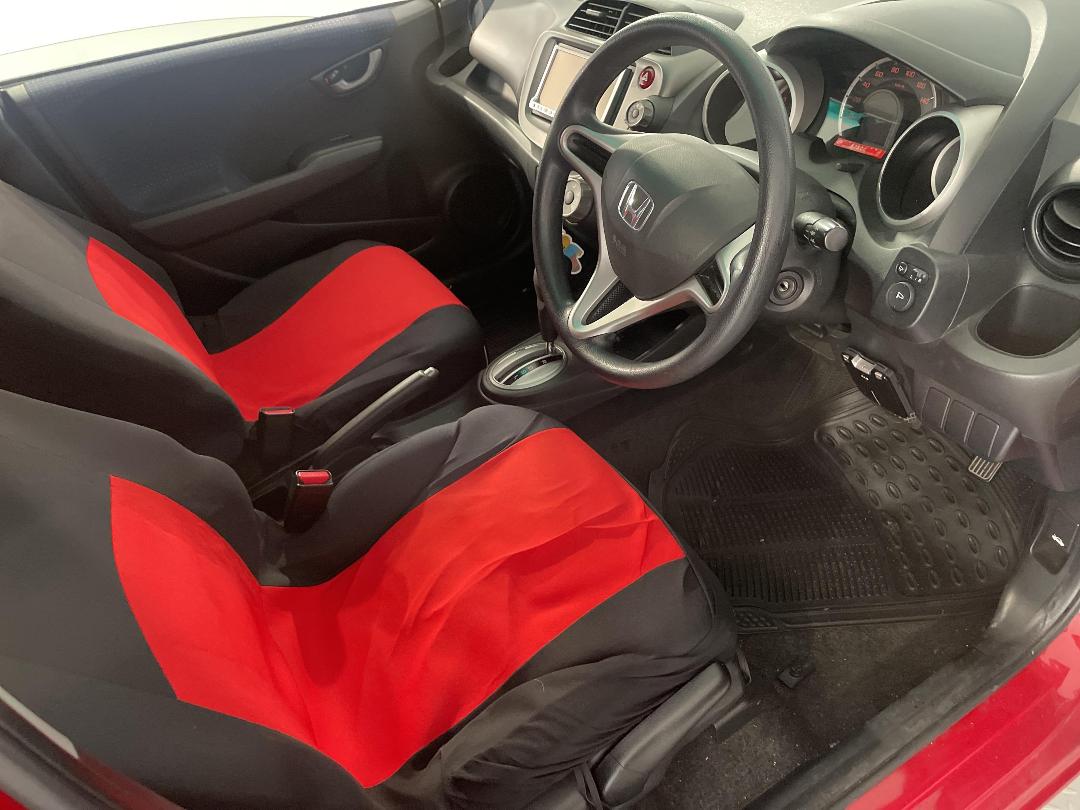 Photo '16' of Honda FIT