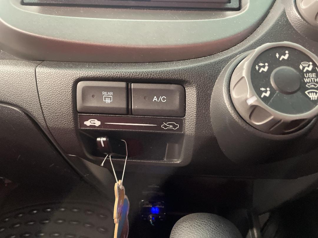 Photo '27' of Honda FIT