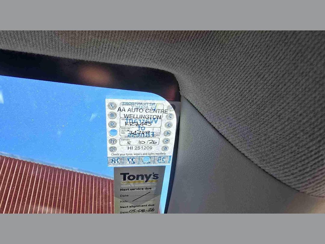 Photo '10' of Honda FIT