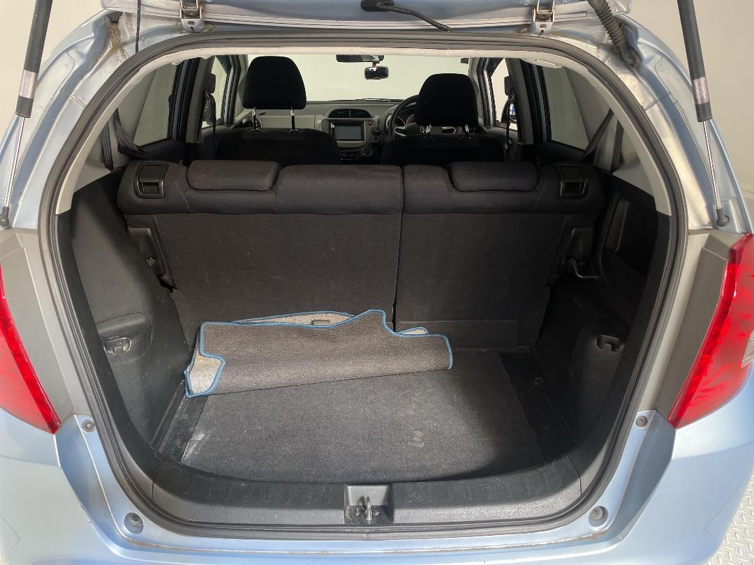 Photo '14' of Honda FIT