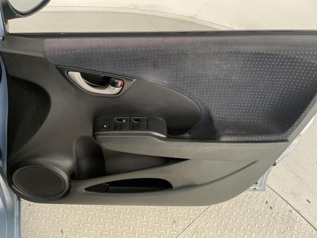 Photo '15' of Honda FIT