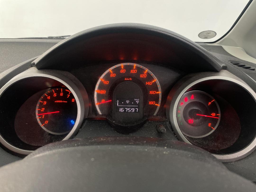 Photo '21' of Honda FIT