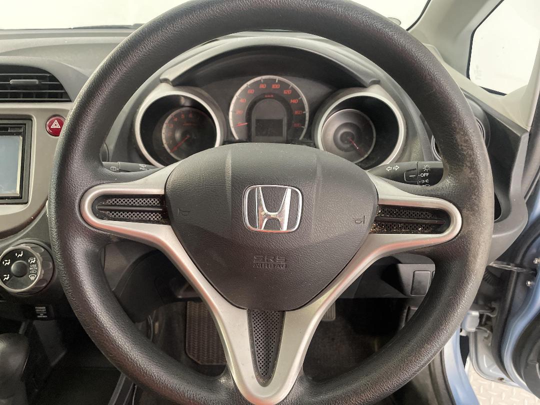 Photo '26' of Honda FIT