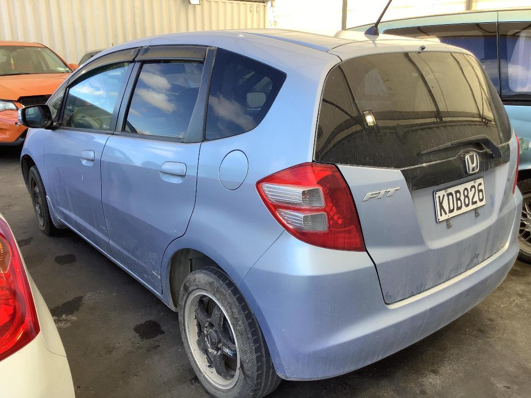 Photo '4' of Honda FIT