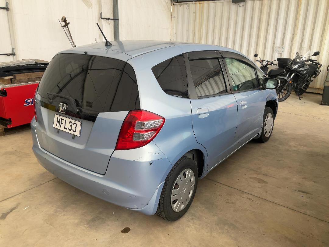 Photo '6' of Honda FIT