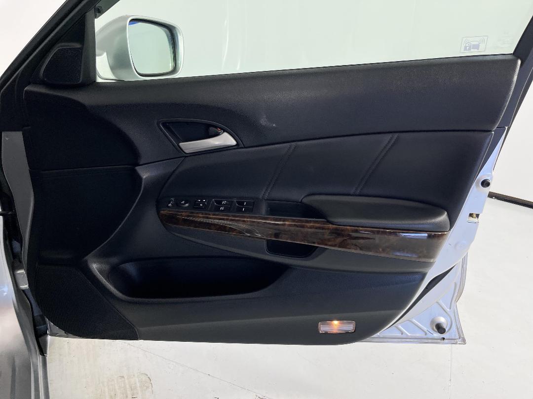 Photo '15' of Honda Inspire Photo '15' of Honda Inspire