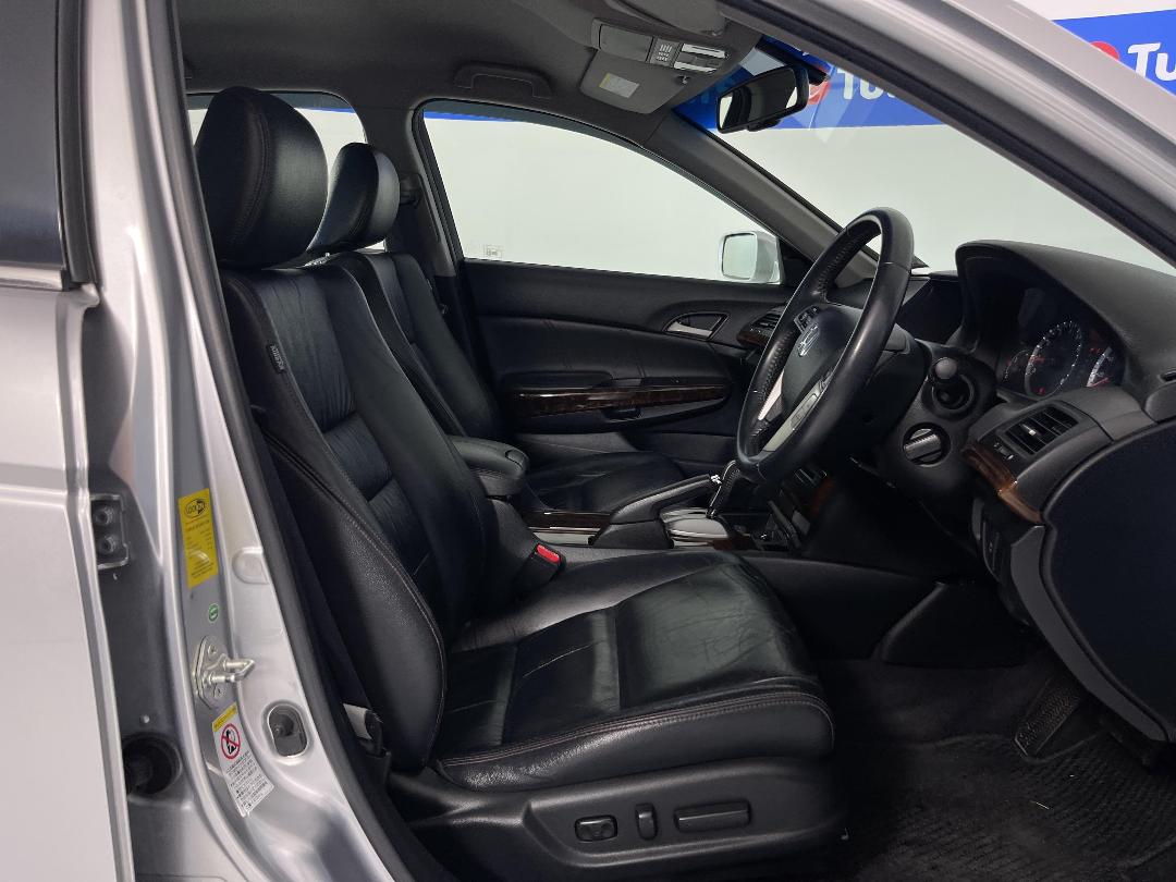 Photo '16' of Honda Inspire Photo '16' of Honda Inspire