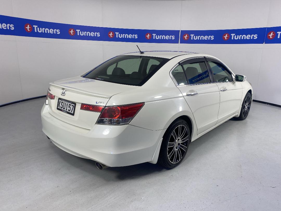 Photo '7' of Honda Inspire