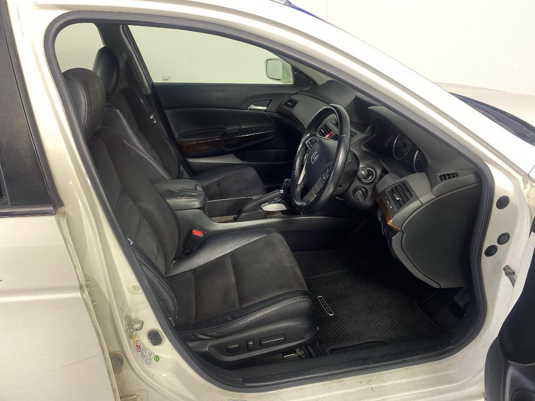 Photo '16' of Honda Inspire