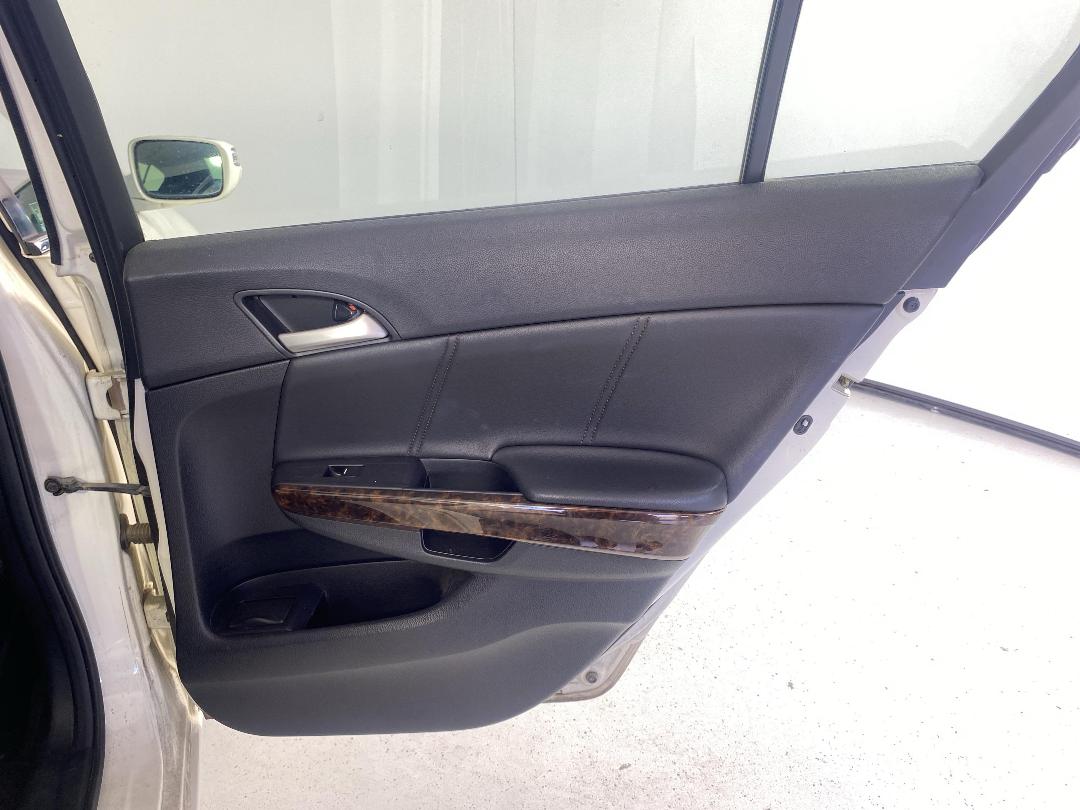 Photo '19' of Honda Inspire