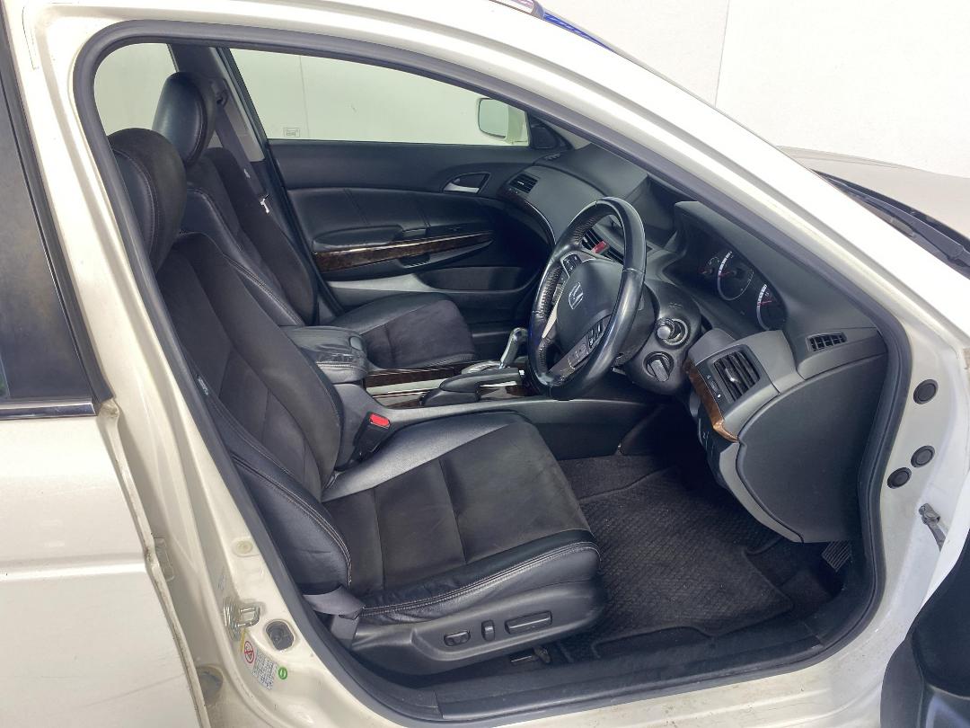 Photo '16' of Honda Inspire Photo '16' of Honda Inspire