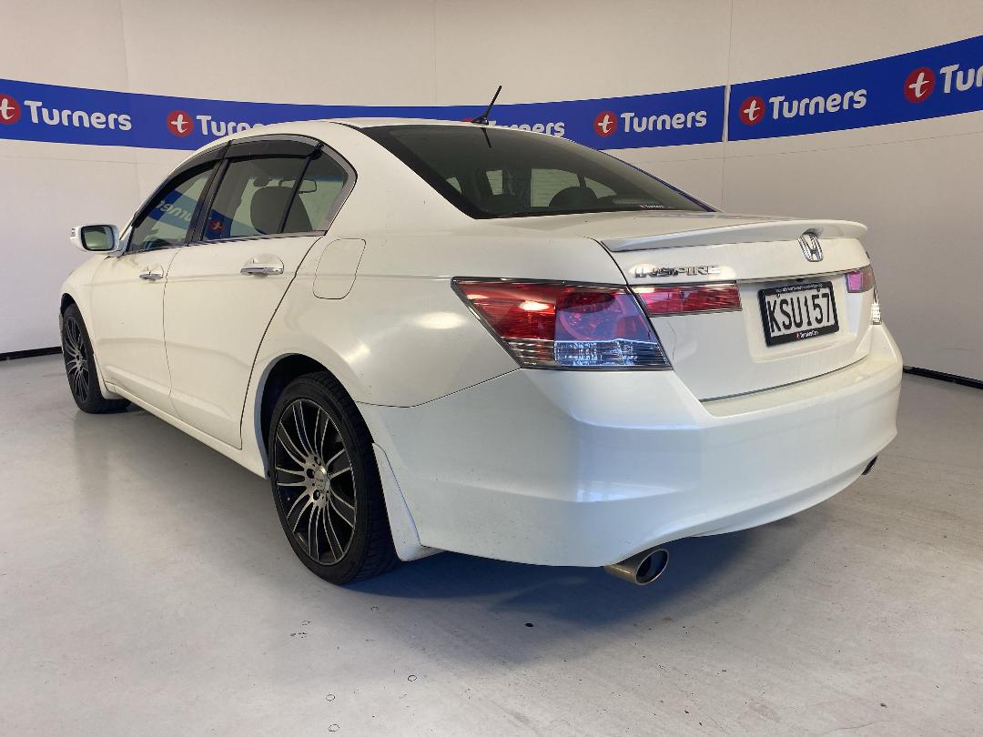 Photo '5' of Honda Inspire