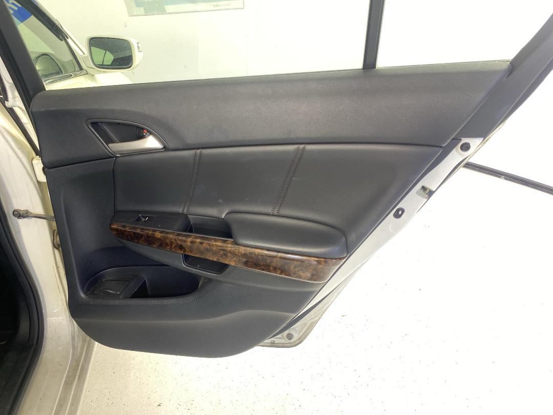 Photo '19' of Honda Inspire