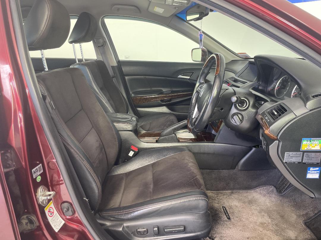 Photo '16' of Honda Inspire Photo '16' of Honda Inspire