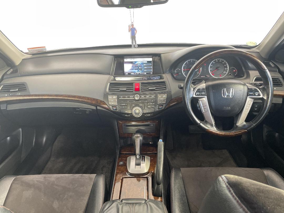 Photo '17' of Honda Inspire Photo '17' of Honda Inspire