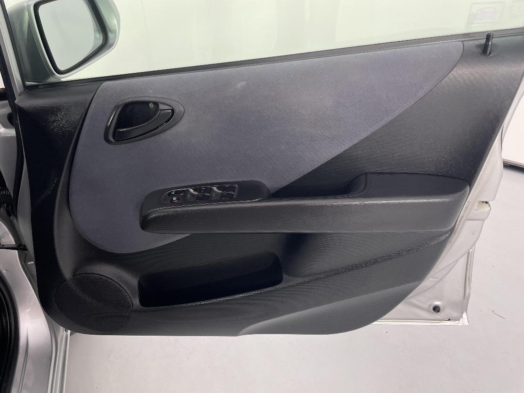 Photo '15' of Honda Jazz Photo '15' of Honda Jazz