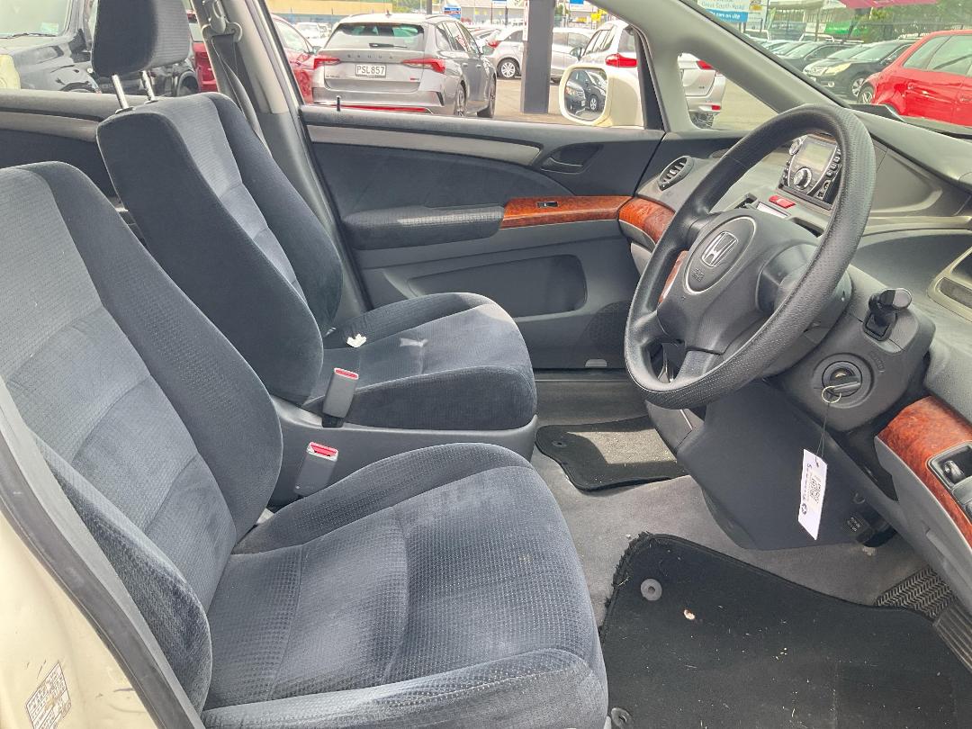 Photo '6' of Honda Odyssey