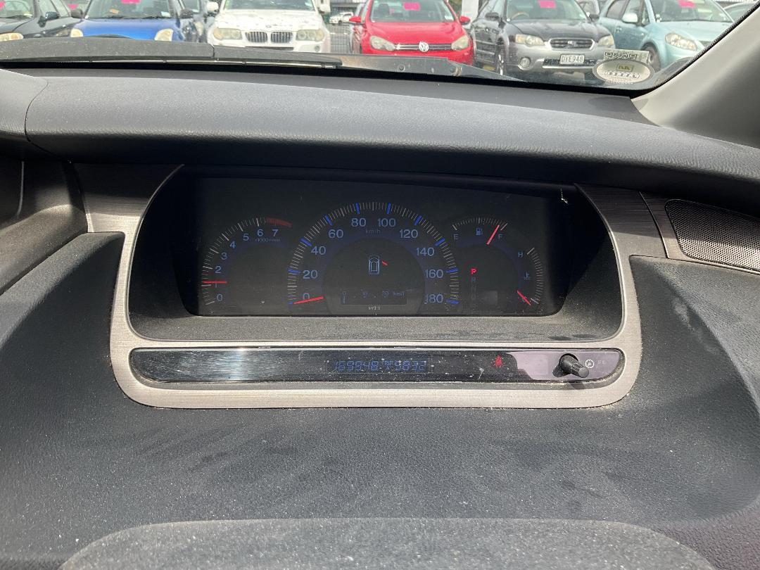 Photo '8' of Honda Odyssey