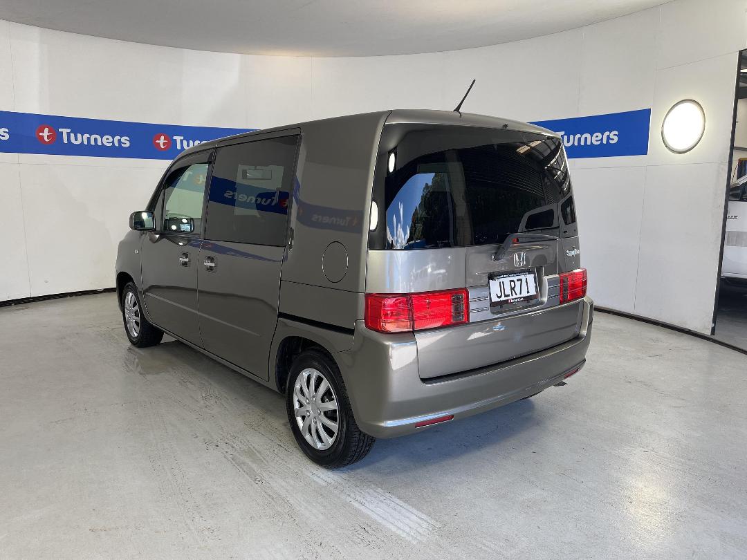 Photo '5' of Honda Spike Photo '5' of Honda Spike