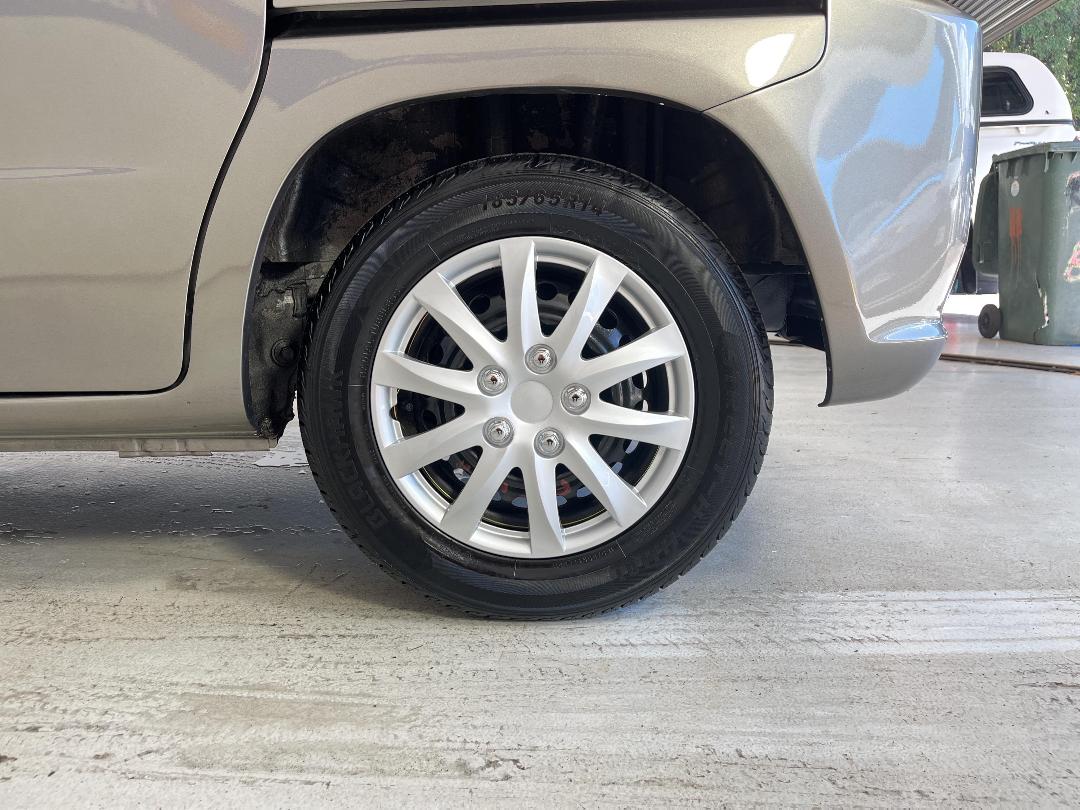 Photo '11' of Honda Spike Photo '11' of Honda Spike