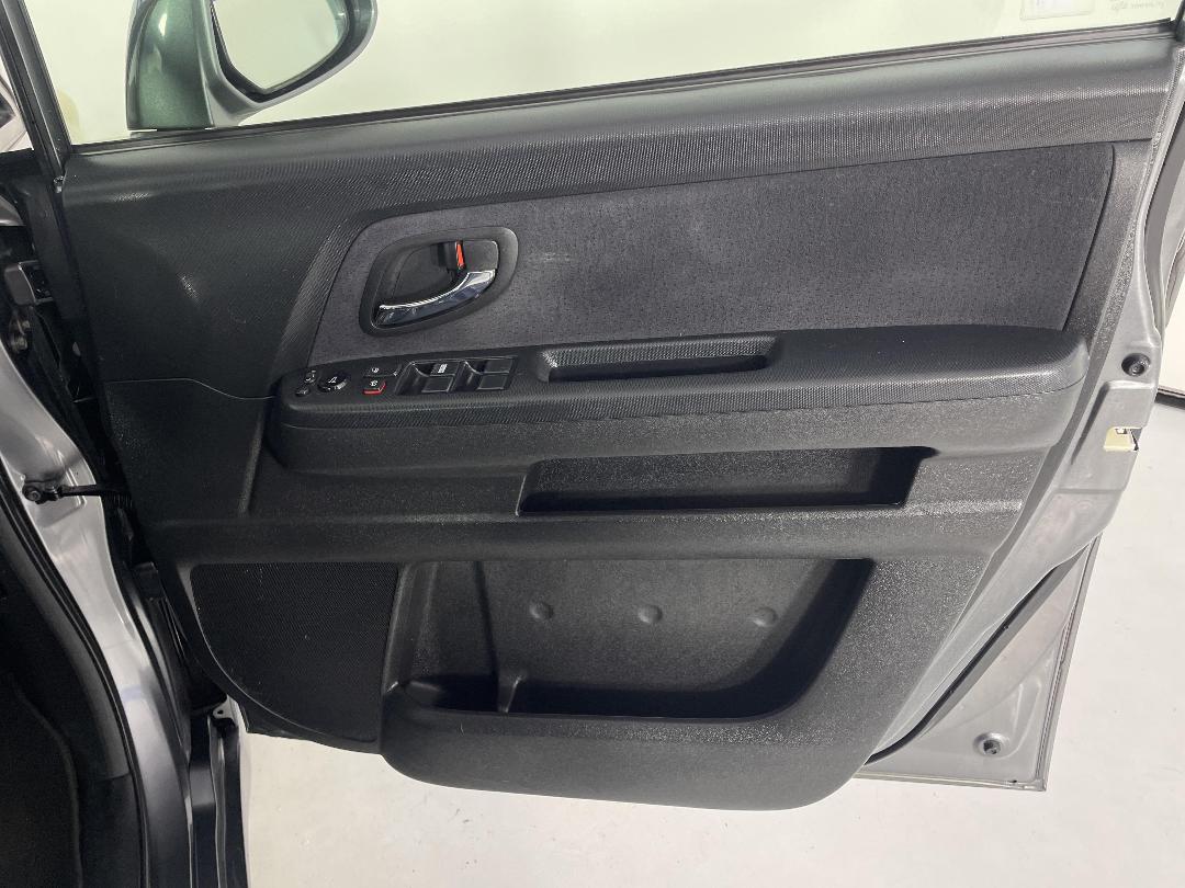 Photo '15' of Honda Stepwagon Photo '15' of Honda Stepwagon